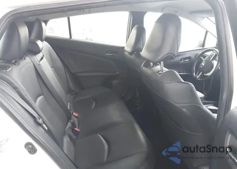 2016 Toyota Prius Three Touring из США, поврежденный, VIN JTDKARFU8G3015651